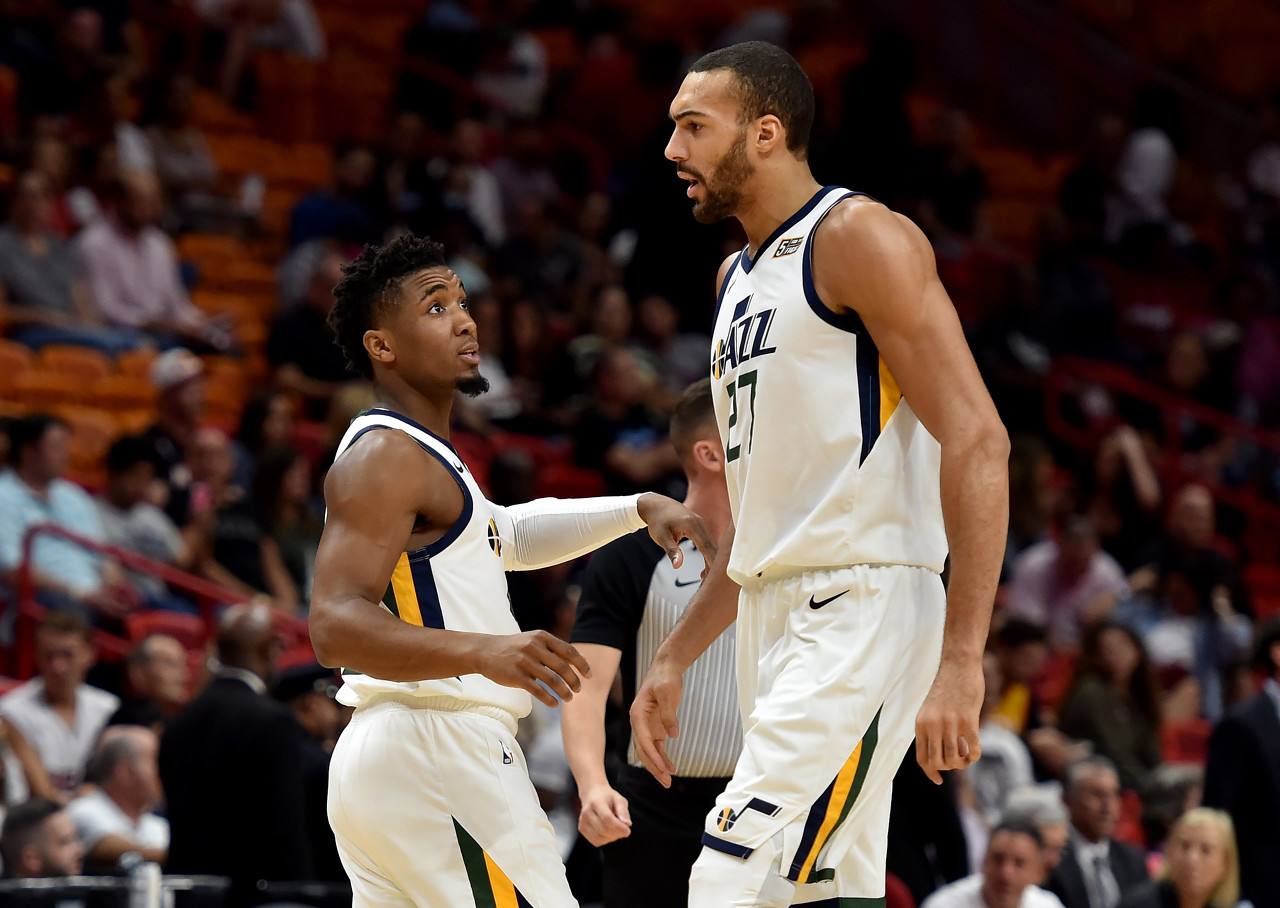 球与反抢后 球与反抢后