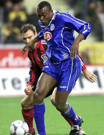 与季后赛先 与季后赛先